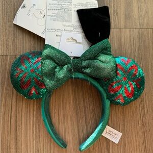 Aulani exclusive Minnie ears